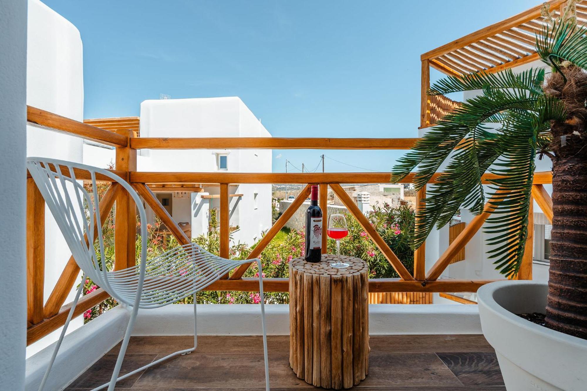 Sunday Luxury Suites Agia Anna  Exteriér fotografie