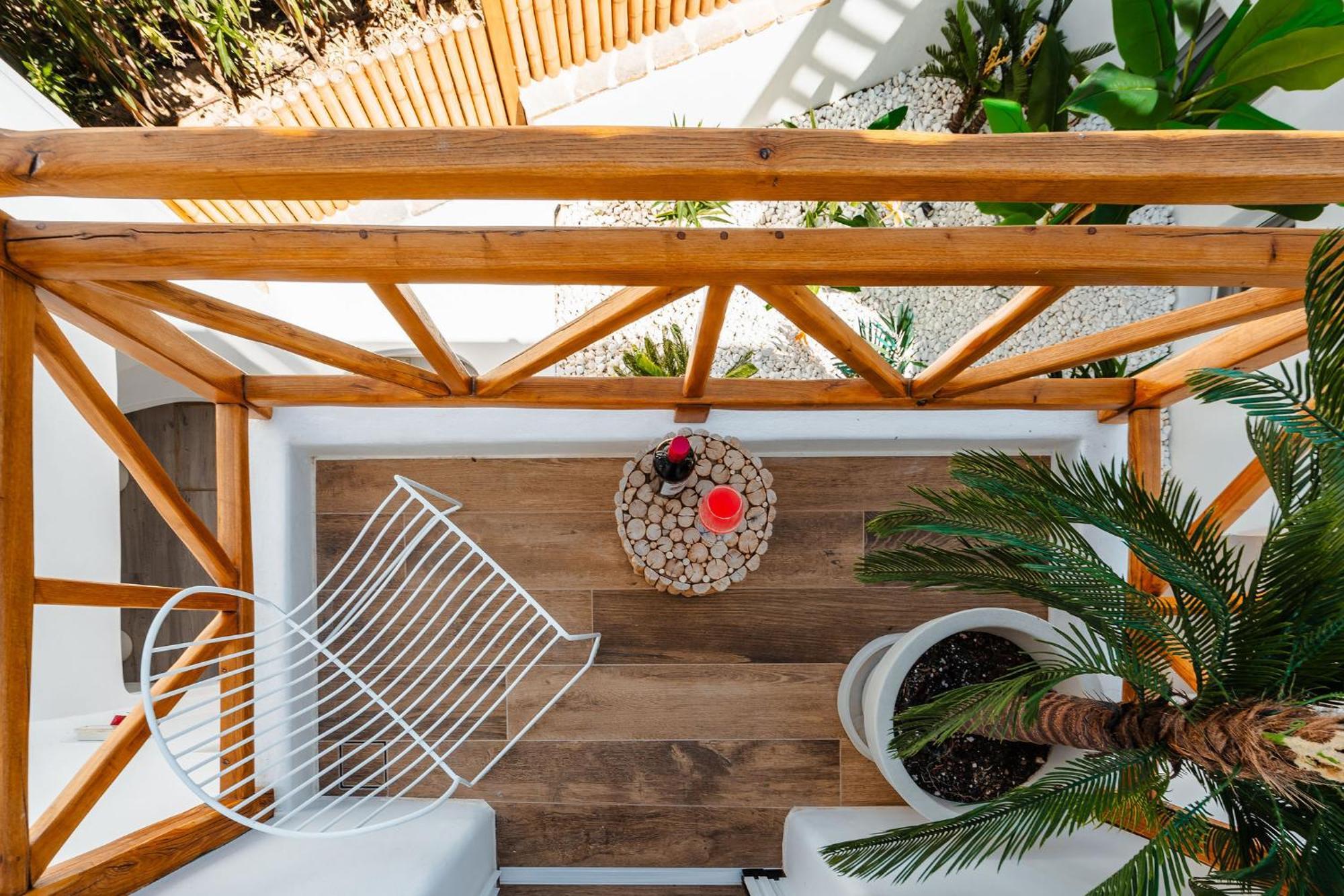 Sunday Luxury Suites Agia Anna  Exteriér fotografie