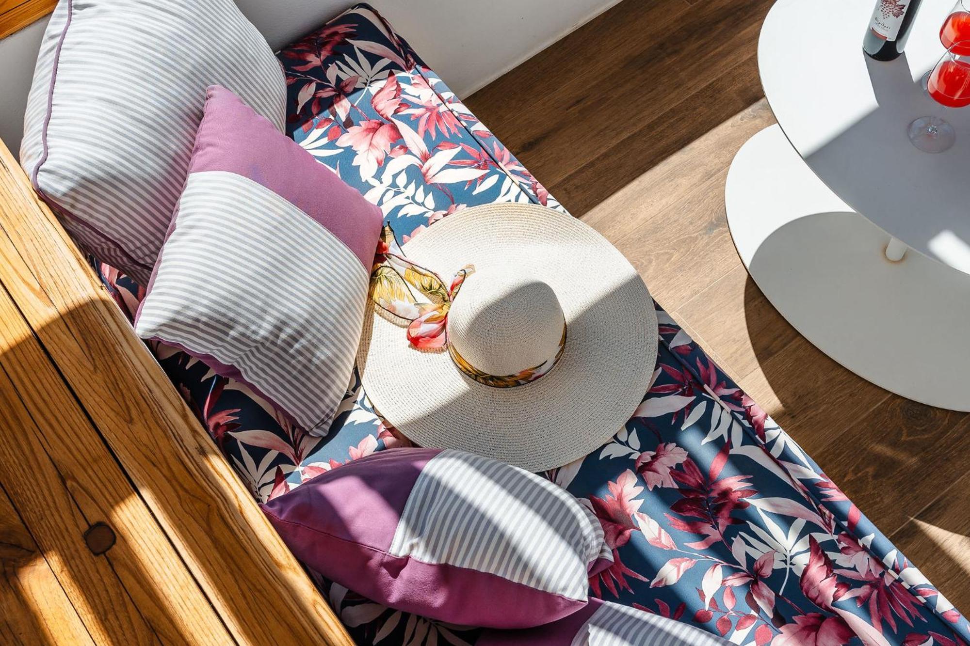 Sunday Luxury Suites Agia Anna  Exteriér fotografie